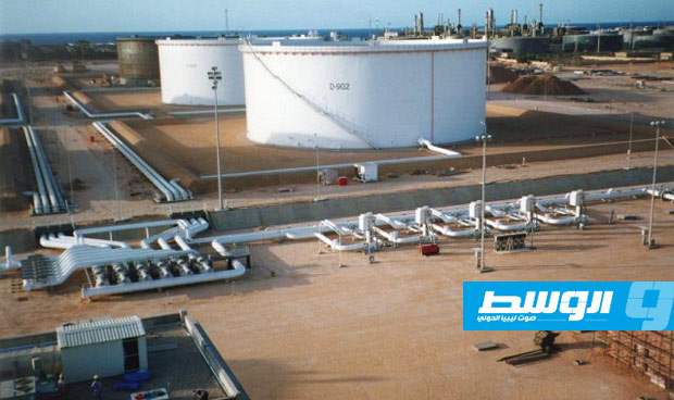 مصدر بمؤسسة النفط: 700 ألف برميل خسائر توقف تصدير النفط الليبي يوميا