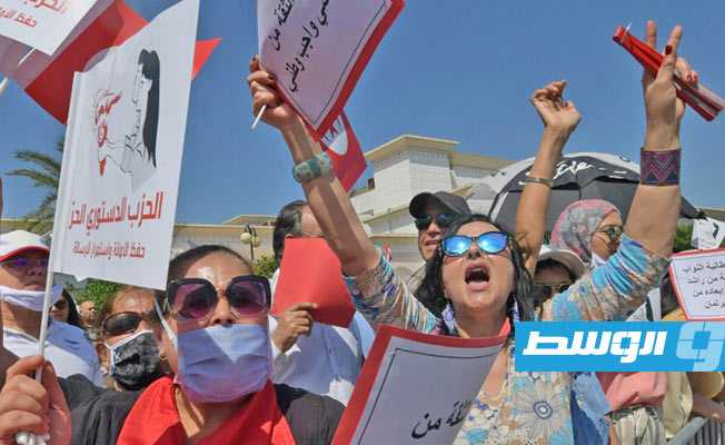 متظاهرون يطالبون برحيل رئيس البرلمان التونسي الغنوشي