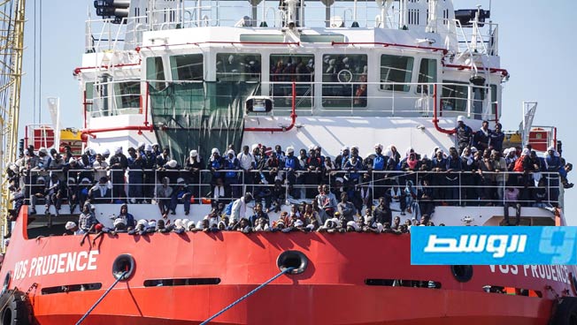إيطاليا تتهم سفينة لإنقاذ المهاجرين بإلقاء نفايات سامة