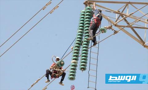 صيانة خط كهرباء الجزيرة في طرابلس
