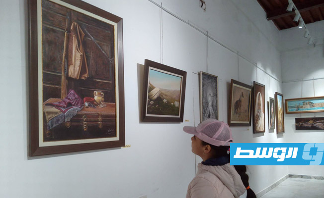 الجمعية الليبية للفنون التشكيلية تفتتح أول معارضها الرمضانية في ضيافة دار الفقيه (بوابة الوسط)