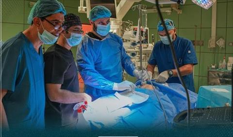 فريق طبي مصري يجري 11 جراحة قلب مفتوح للأطفال في بنغازي