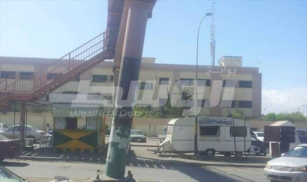 مواطنون من بنغازي يطالبون بصيانة جسر مشاة مستشفى الجلاء
