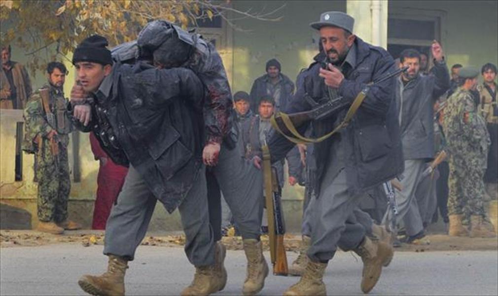مقتل 24 عنصر أمن أفغانيا بواسطة متسللين وسط الشرطة