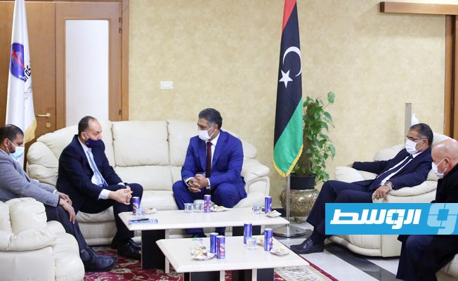 لقاء العبدلي والسفير التونسي في ليبيا الثلاثاء 19 يناير 2021. (الشركة العامة للكهرباء)