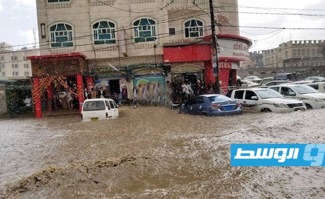 السيول تغرق مناطق صنعاء، 13 أبريل 2020. (الإنترنت)