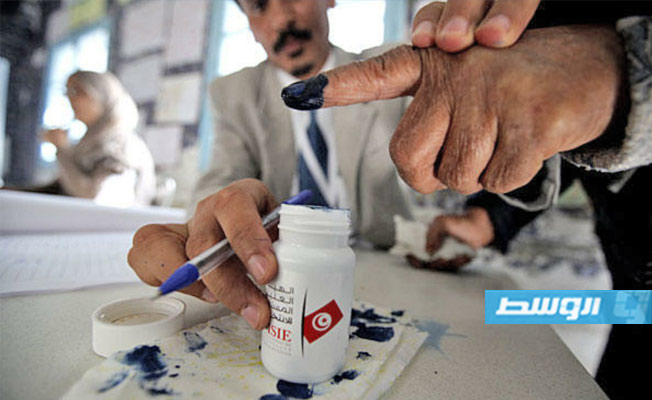 بدء الحملة الدعائية للانتخابات البلدية التونسية وسط انتقادات للبرلمان