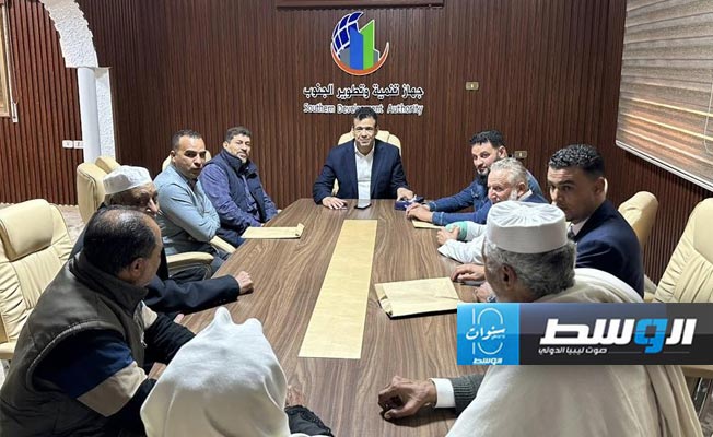 وفد من العربان يطلع أبوجناح على احتياجات القطاع الصحي في البلدية