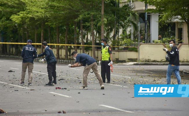 الشرطة تشتبه بانتحاريين في انفجار كاتدرائية بإندونيسيا