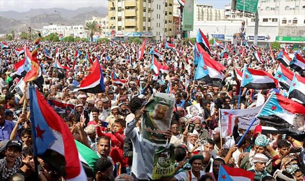 انفصاليو اليمن ينسحبون من مواقع رئيسية في عدن