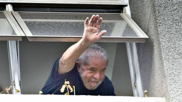 البرازيل: رفض طلب الإفراج عن الرئيس السابق المسجون لولا دا سيلفا