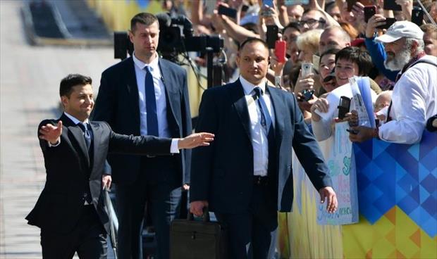 زيلينسكي يدعو إلى انتخابات تشريعية مبكرة بأوكرانيا في 21 يوليو