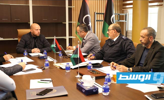 لجنة حكومية تناقش وضع خطة وإجراءات سريعة لرفع الحظر على الطيران الليبي بالأجواء الأوروبية