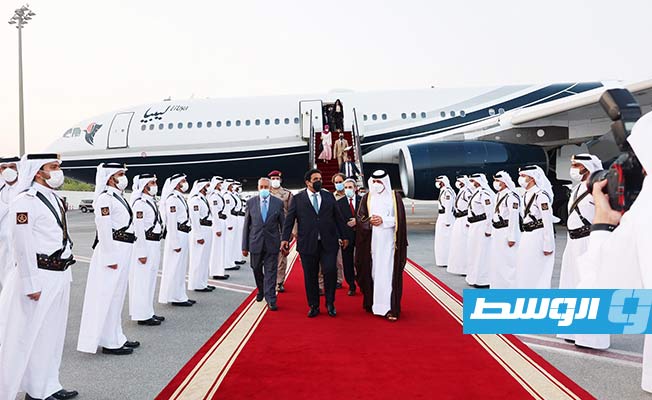 المنفي يصل العاصمة القطرية الدوحة