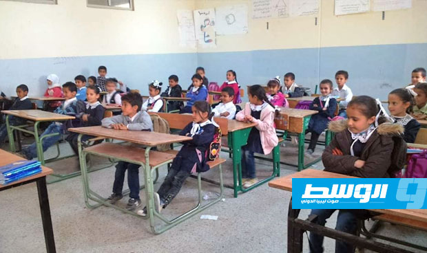 توزيع 630 طالبًا وطالبة نازحين من طرابلس على 70 مدرسة في بني وليد