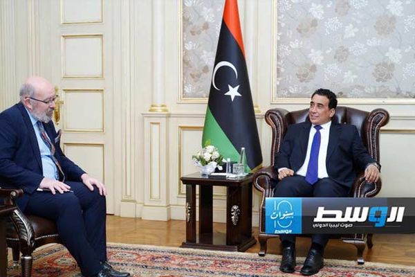 المنفي يبحث مع سفير بريطانيا الدفع بالانتخابات الليبية والمصالحة الوطنية