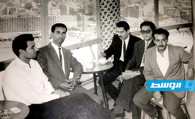 الاول من اليمين مفتاح بوزيد والاول من اليسار مصطفى زيو في القاهرة