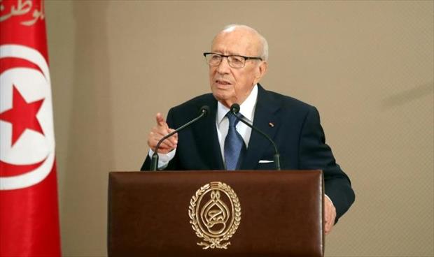 السبسي يتهم رئيس الحكومة التونسية بالتمسك بالسلطة