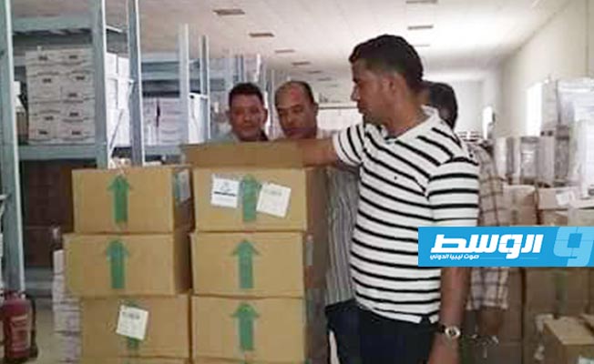 «صحة الوفاق» تقدم شحنة أدوية للصيدلية المركزية في بني وليد