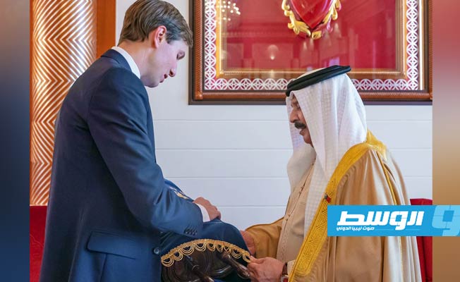 الكشف عن هدية كبير مستشاري ترامب لملك البحرين وعلاقتها باتفاق التطبيع مع الحكومة الإسرائيلية