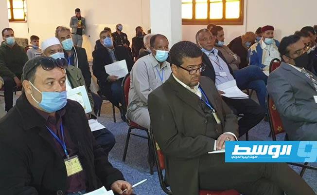 إحدى جلسات الملتقى الثالث لنقابات المعلمين الليبيين المنعقد ببني وليد. (الإنترنت)