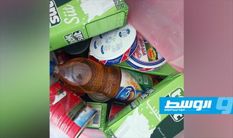 بلدية أبو سليم تبدأ توزيع سلال غذائية على الأسر النازحة من حرب طرابلس