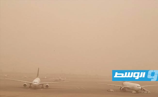 مطار معيتيقة ينوه إلى تأجيل أو تأخير بعض الرحلات بسبب سوء الأحوال الجوية