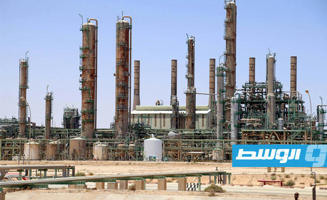 في انتظار إقرار الميزانية.. سباق عالمي بين شركات النفط في ليبيا
