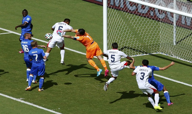  بالصور .. كوستاريكا تفجر مفاجأة مدوية وتقهر إيطاليا وتتأهل لدور ال16 