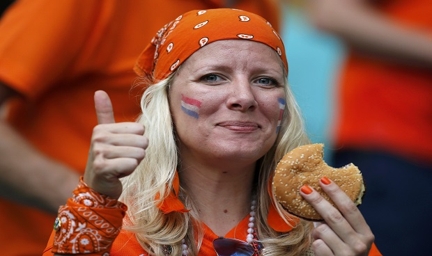 مباشر بالصور..الحارس البديل كرول يقود هولندا إلى قبل نهائي كأس العالم
