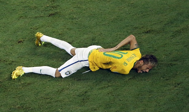 طبيب البرازيل: نيمار يعتزل الكرة لهذا السبب