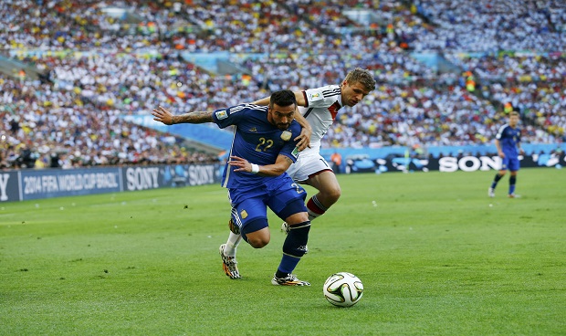 بالصور..ألمانيا تفوز بكأس العالم بتغلبها على الأرجنتين 1-0 في مباراة مثيرة 