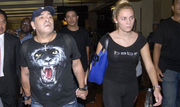 اطلاق سراح صديقة مارادونا السابقة لحين وصول طلب التسليم من دبي
