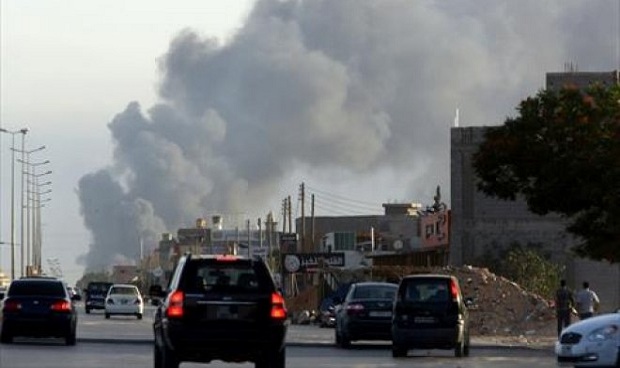 تجدد الاشتباكات العنيفة في طرابلس وبنغازي
