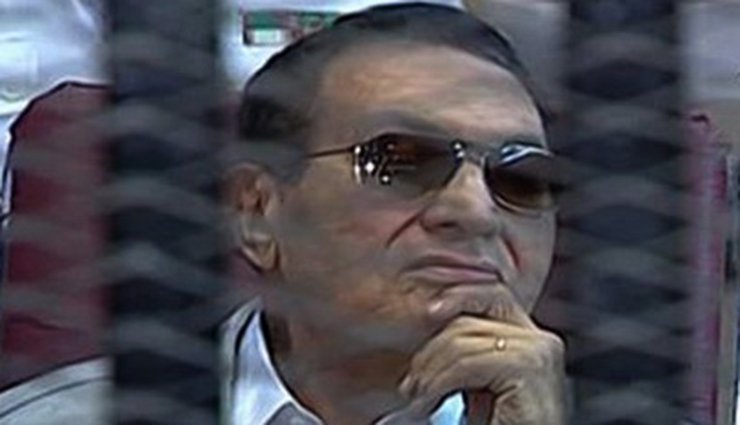 مد أجل الحكم على مبارك فى قضية القرن لـ29 نوفمبر