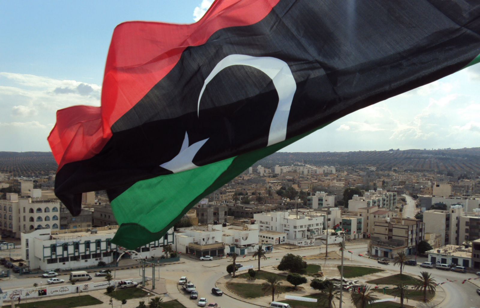 «ذا إيكونومست»: من يحكم ليبيا؟