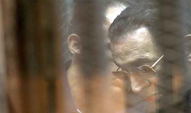 مد أجل الحكم على مبارك فى قضية القرن لـ29 نوفمبر
