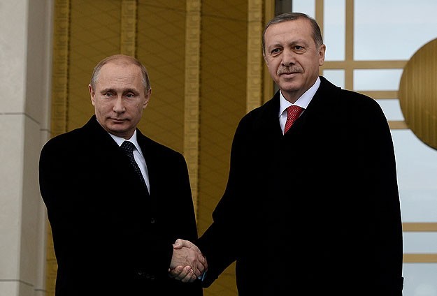 تركيا تدعو روسيا إلى عمليات مشتركة ضد «داعش» سورية
