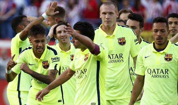 بالصور .. برشلونة يهزم أتليتيكو مدريد ويحرز لقب الدوري الأسباني