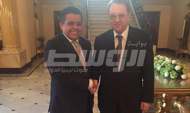 وزير الخارجية محمد الدايري يلتقي مبعوث الرئيس الروسي