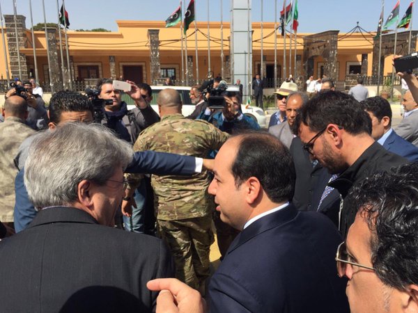 بالصور: جنتيلوني يزور ليبيا ويلتقي السراج في طرابلس الثلاثاء