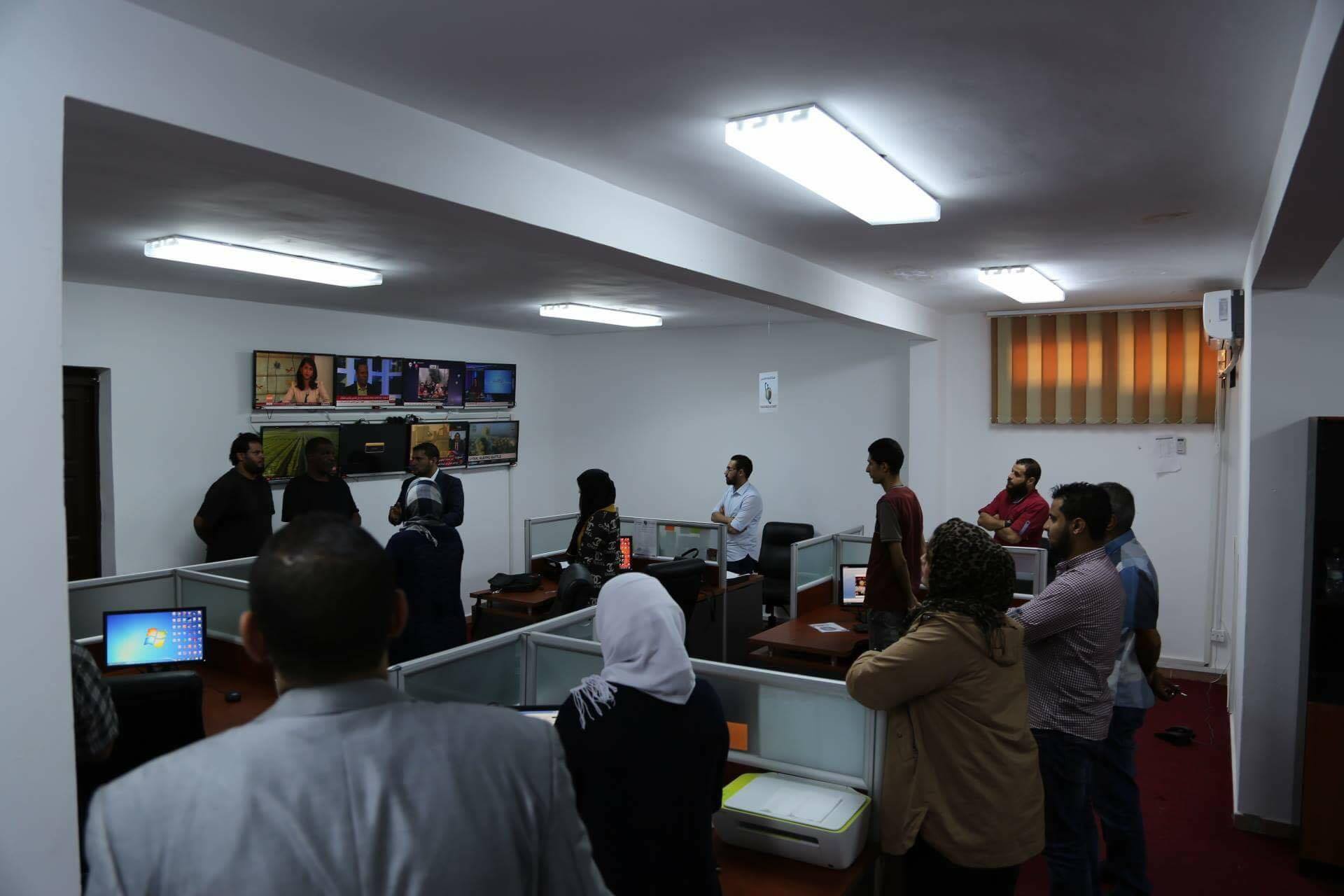 آمر القوات الخاصة يزور مقر هيئة الإعلام الخارجي في بنغازي