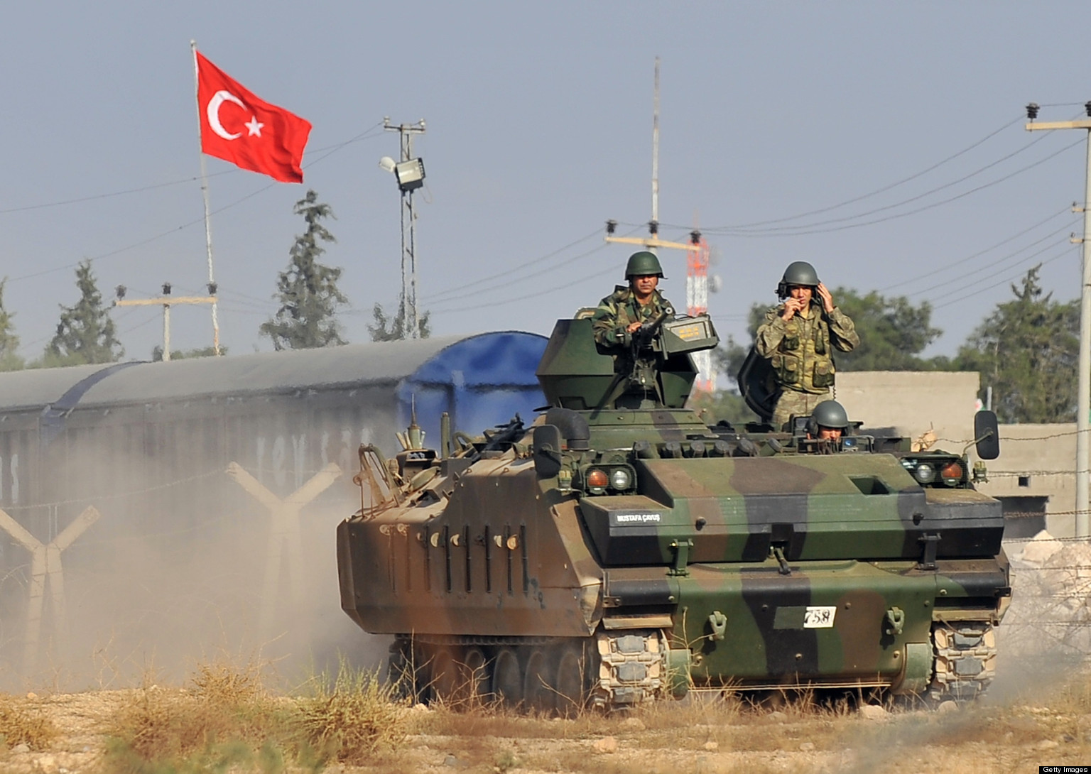 الجيش التركي يفقد الاتصال بجنديين في شمال سورية