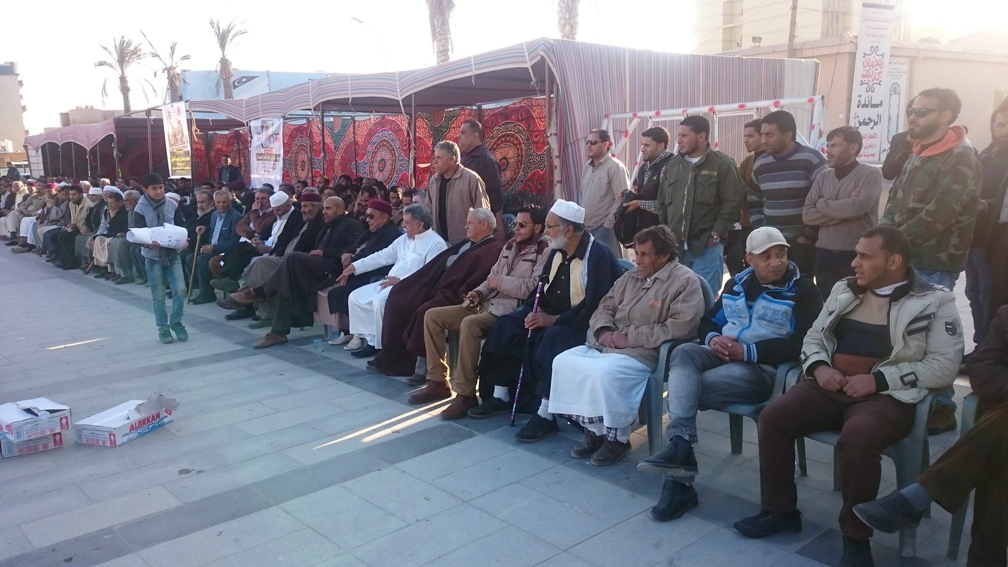 محتجون في طبرق يطالبون مهاجمي الهلال النفطي بالانسحاب الفوري