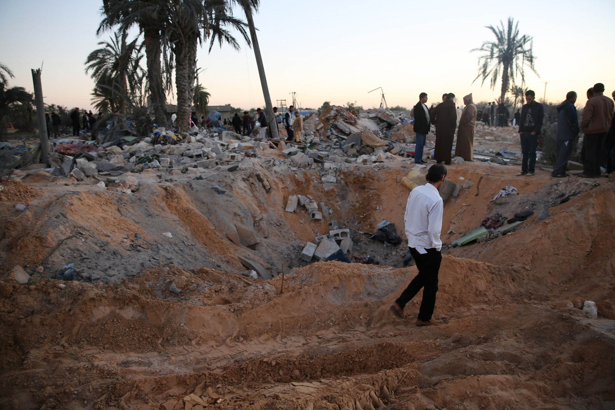 «نيويورك تايمز»: «انتحاري مانشستر» التقى أعضاء بـ«كتيبة البتار» في ليبيا