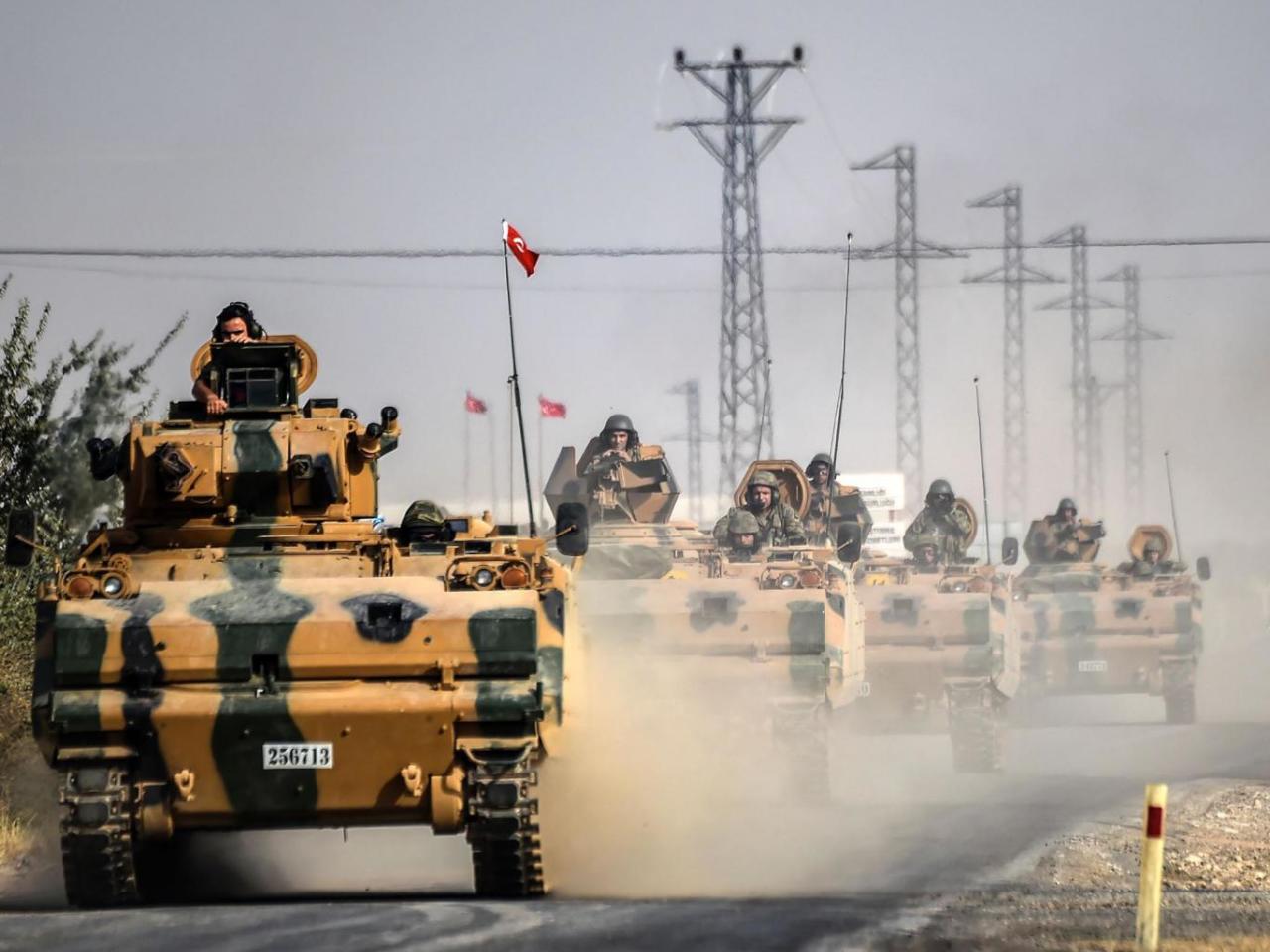 برلمان تركيا يوافق على نشر قوات في قاعدة تركية في قطر