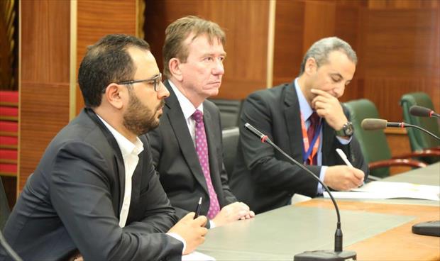 التعاون الدولي يبحث دعم الشباب الليبي ببرامج بريطانية