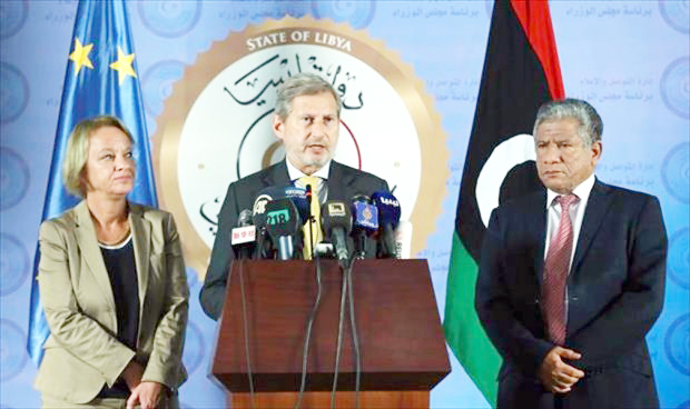 المفوض الأوروبي: ندعم الخطة الأممية بشأن ليبيا
