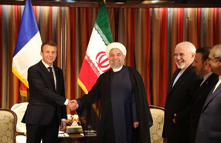 «الإليزيه»: ماكرون يدرس زيارة إيران لطمأنة روحاني بشأن الاتفاق النووي