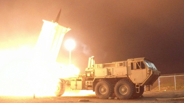 القوات السعودية تعترض صاروخًا بالستيًا شمال شرق الرياض